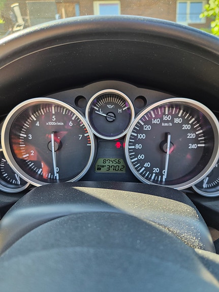 Mazda MX-5 6 of 8