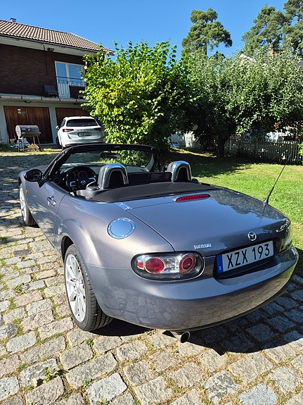 Mazda MX-5 3 of 8
