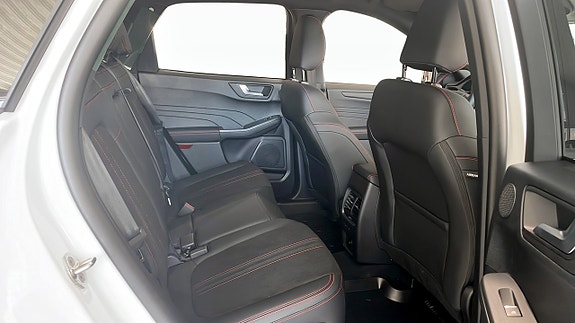 Ford Kuga 5 of 10
