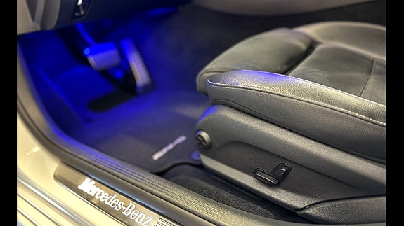 Mercedes-Benz E220 30 of 30