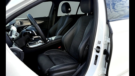 Mercedes-Benz E220 16 of 30