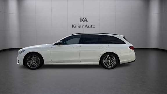 Mercedes-Benz E220 9 of 30