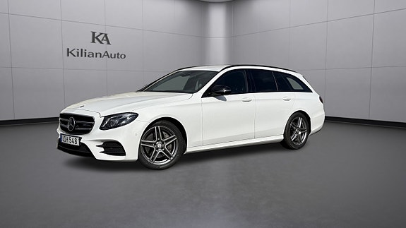 Mercedes-Benz E220 10 of 30