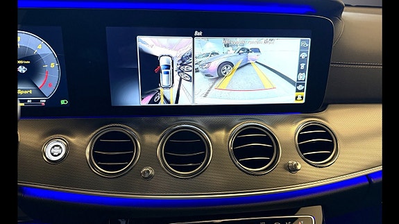 Mercedes-Benz E220 21 of 30