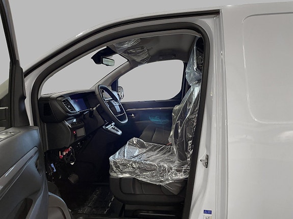 Opel Vivaro 9 of 16