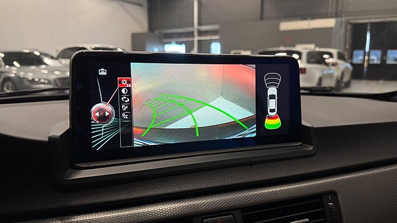 BMW 335i 19 of 28