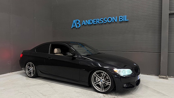 BMW 335i 4 of 28