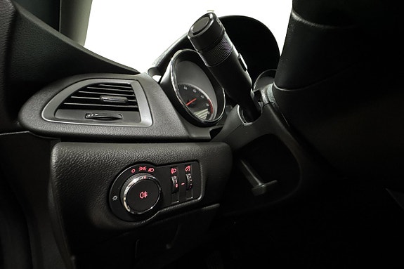 Opel Astra 8 of 12