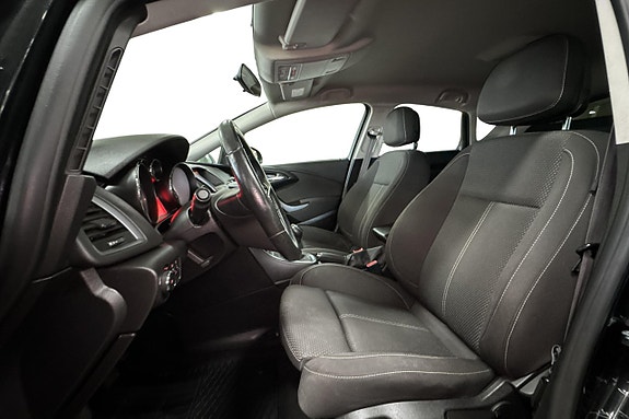 Opel Astra 9 of 12