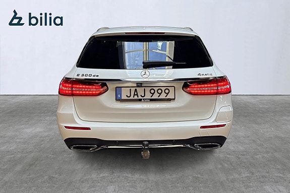 Mercedes-Benz E300 15 of 25