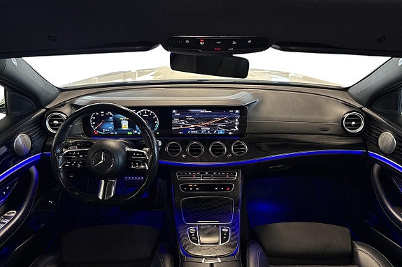 Mercedes-Benz E300 9 of 25