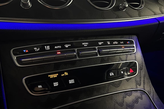 Mercedes-Benz E300 19 of 25