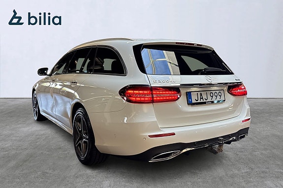 Mercedes-Benz E300 3 of 25