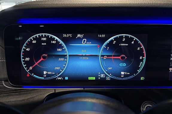 Mercedes-Benz E300 13 of 25
