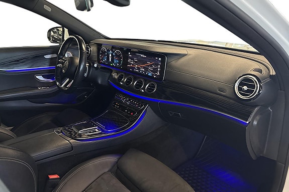 Mercedes-Benz E300 10 of 25