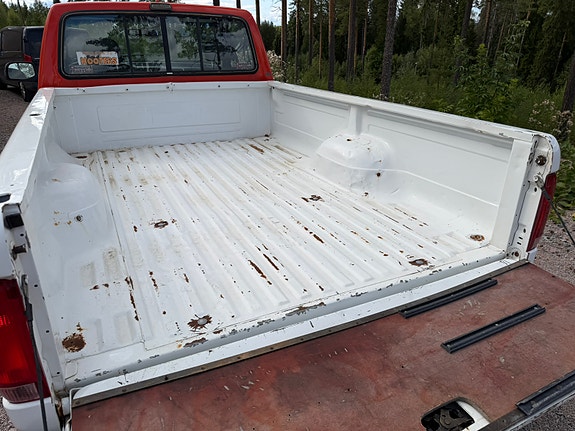 Ford F-250 6 of 6