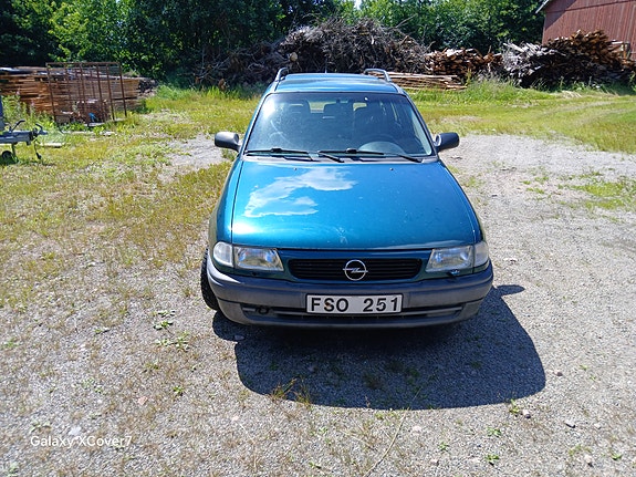 Opel Astra 4 of 7