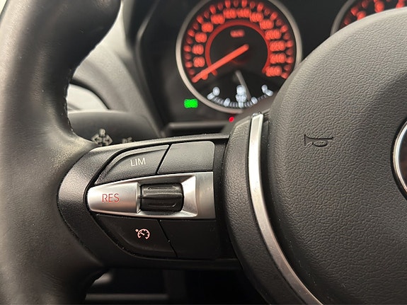 BMW 125i 26 of 30