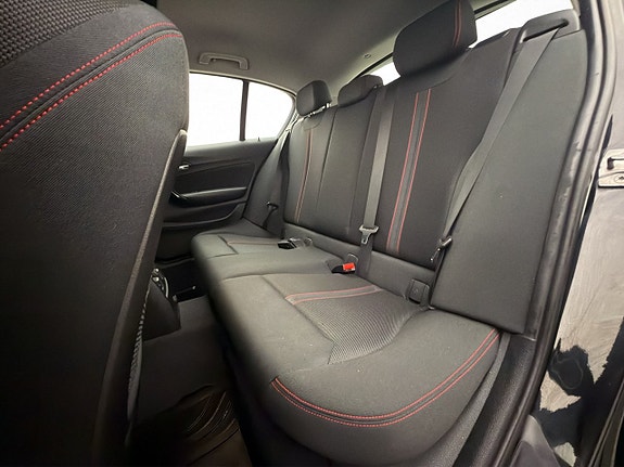 BMW 125i 18 of 30