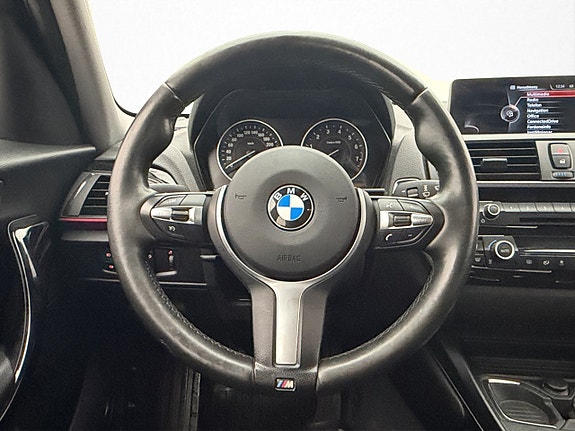 BMW 125i 20 of 30