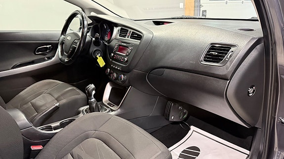 Kia Ceed 12 of 17