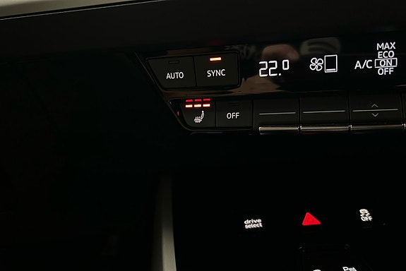 Audi Q4 e-tron 17 of 23