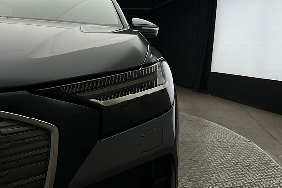Audi Q4 e-tron 11 of 23