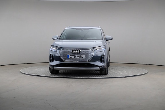 Audi Q4 e-tron 3 of 23