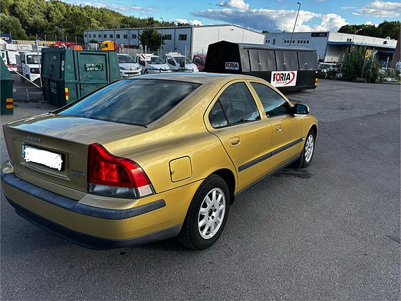 Volvo S60 5 of 10