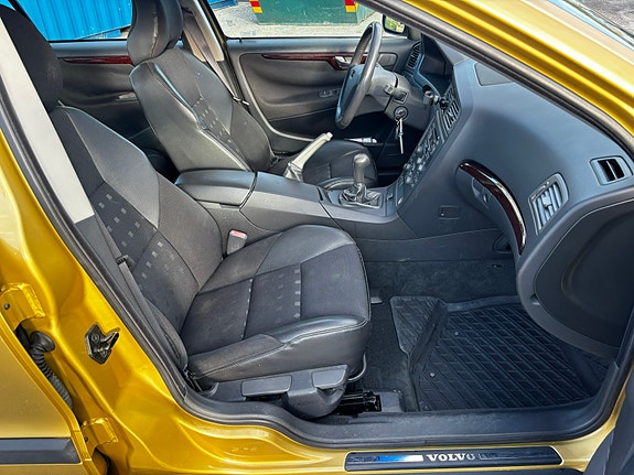 Volvo S60 7 of 10