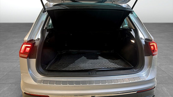 Volkswagen Tiguan 13 of 22