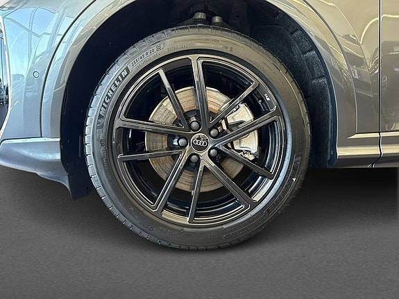 Audi Q5 8 of 15