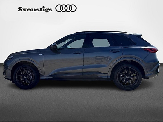 Audi Q5 2 of 15