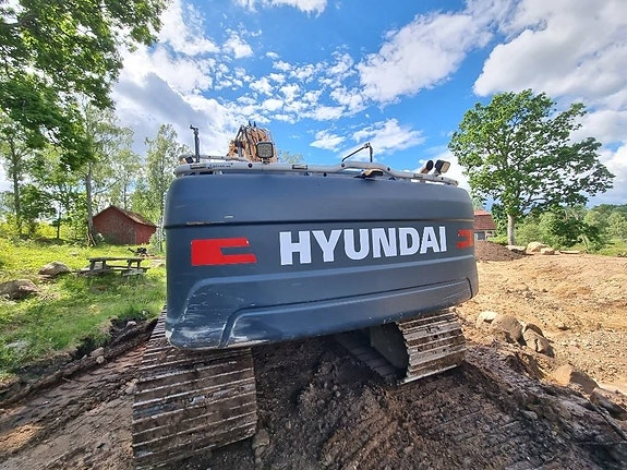 Hyundai HX 300 L 13 of 24