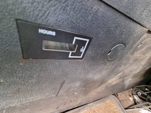 Hyundai HX 300 L 20 of 24