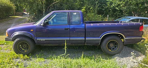 Chevrolet S10 3 of 10