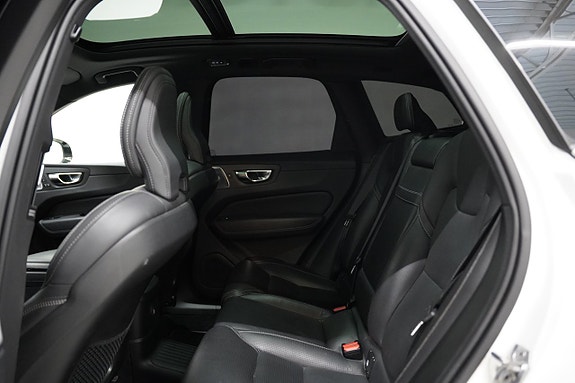 Volvo XC60 27 of 30