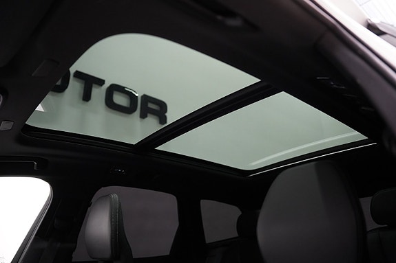 Volvo XC60 10 of 30
