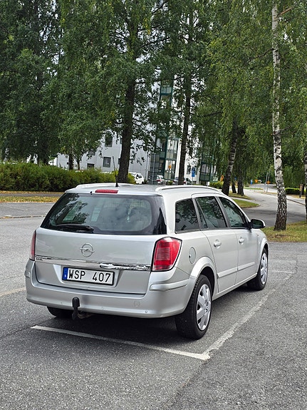 Opel Astra 3 of 13