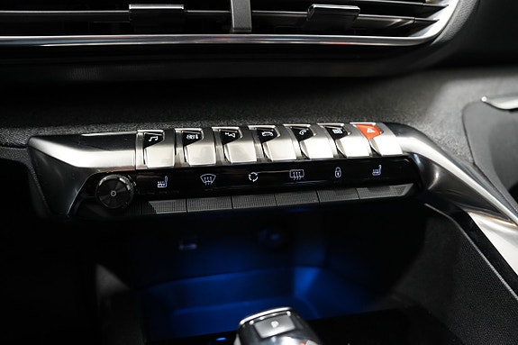 Peugeot 3008 13 of 19