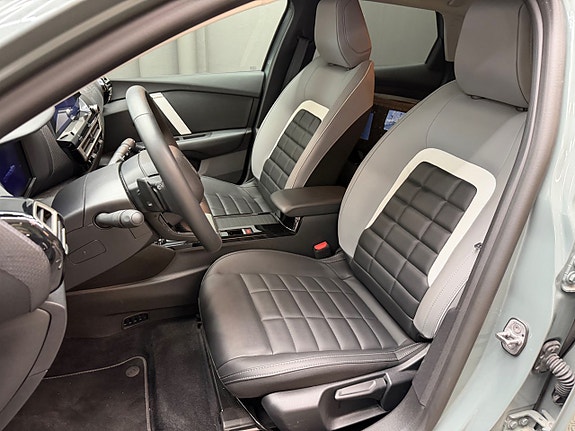 Citroen C4 X 8 of 10