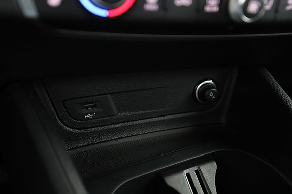 Audi Q2 27 of 30