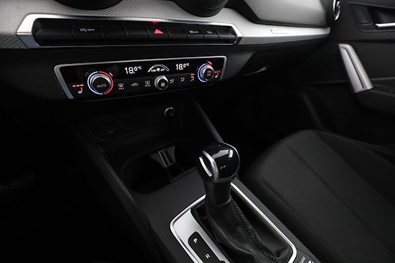 Audi Q2 24 of 30