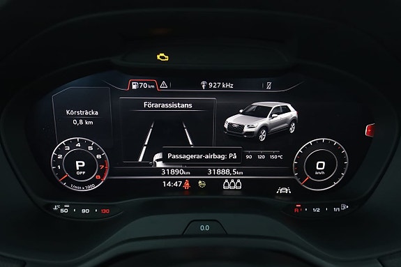 Audi Q2 20 of 30