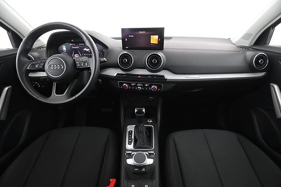 Audi Q2 13 of 30