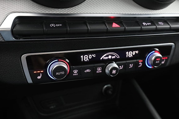 Audi Q2 26 of 30