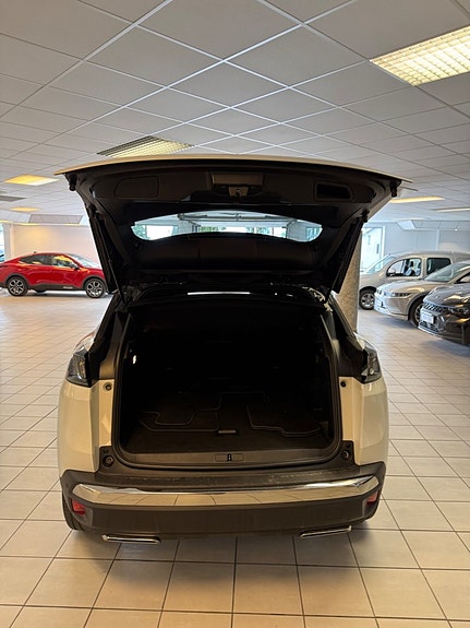 Peugeot 3008 6 of 16