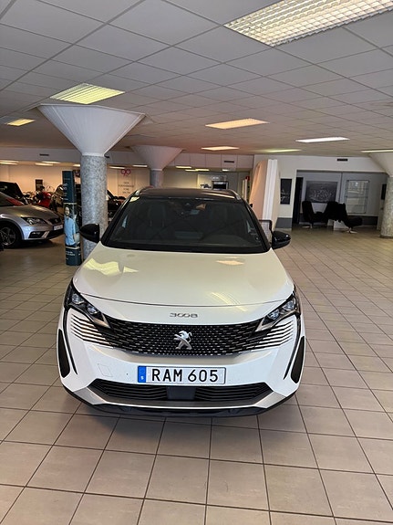 Peugeot 3008 3 of 16