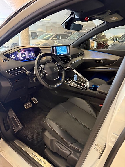 Peugeot 3008 7 of 16