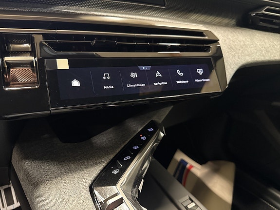 Peugeot 3008 13 of 18